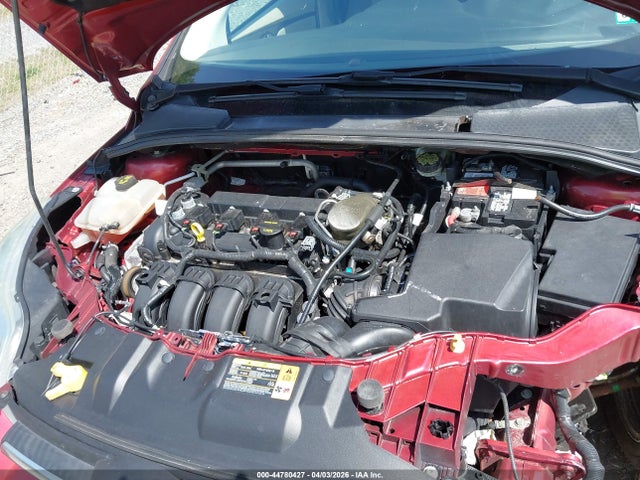 FORD FOCUS SE - 10