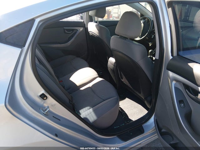 HYUNDAI ELANTRA GLS - 8