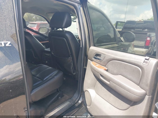 CHEVROLET AVALANCHE 1500 LTZ - 8