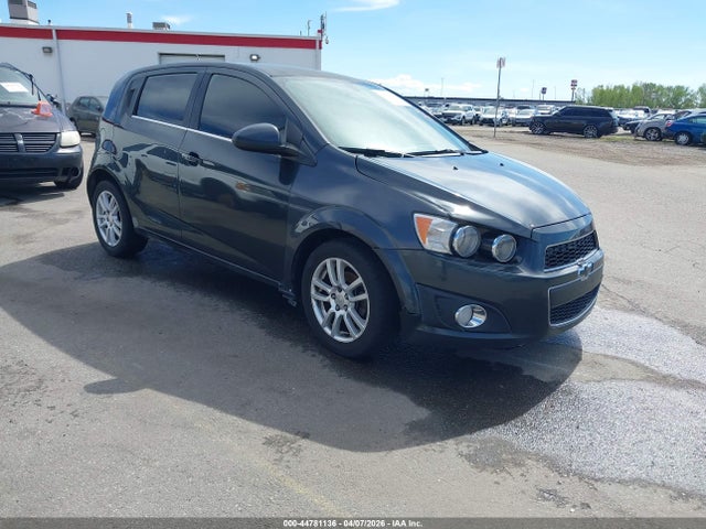 CHEVROLET SONIC LT MANUAL - 1