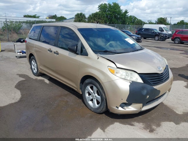 2011 TOYOTA SIENNA BASE V6