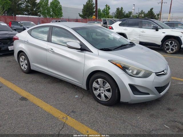 HYUNDAI ELANTRA SE - 1