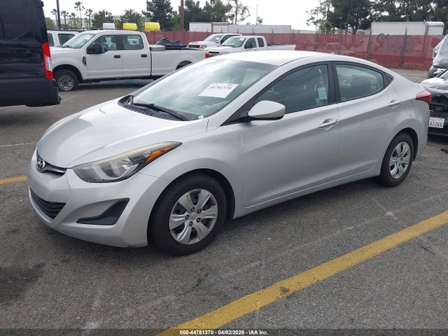 HYUNDAI ELANTRA SE - 2