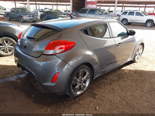 HYUNDAI VELOSTER VALUE EDITION - 4