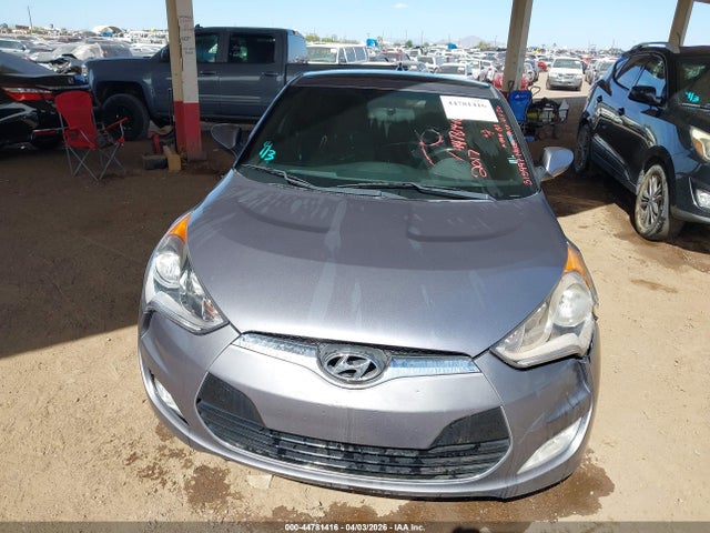 HYUNDAI VELOSTER VALUE EDITION - 6