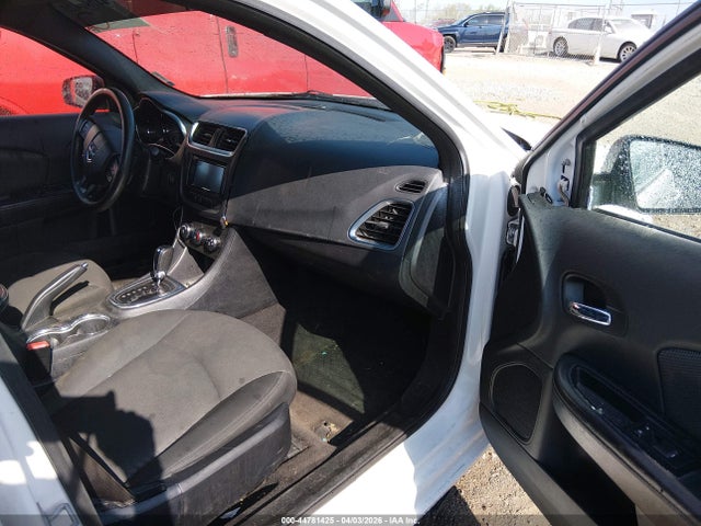 DODGE AVENGER SE - 5