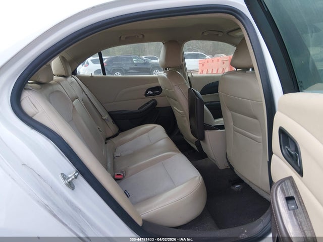 CHEVROLET MALIBU 2LT - 8