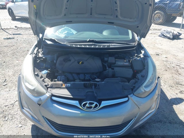HYUNDAI ELANTRA SE - 10