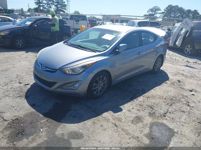 HYUNDAI ELANTRA SE - 2