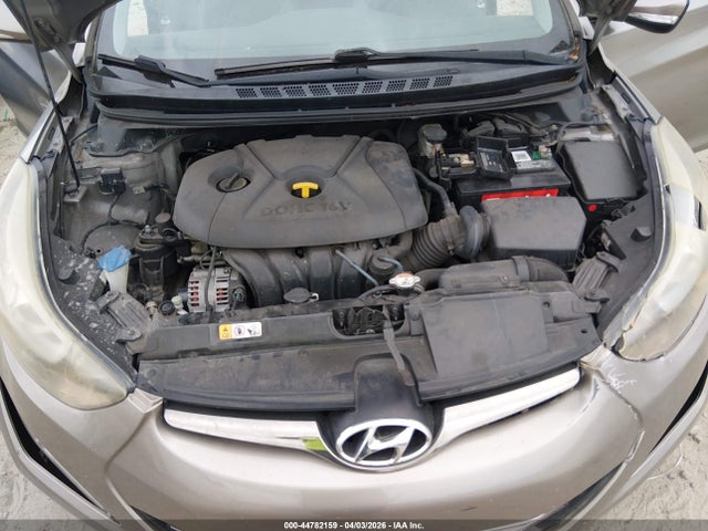 HYUNDAI ELANTRA - 10