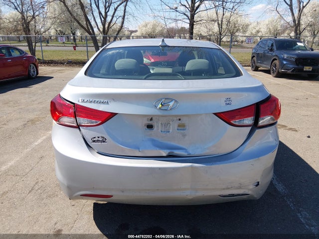 HYUNDAI ELANTRA - 6