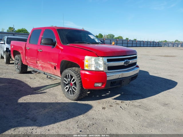 CHEVROLET SILVERADO 1500 LT1 - 1
