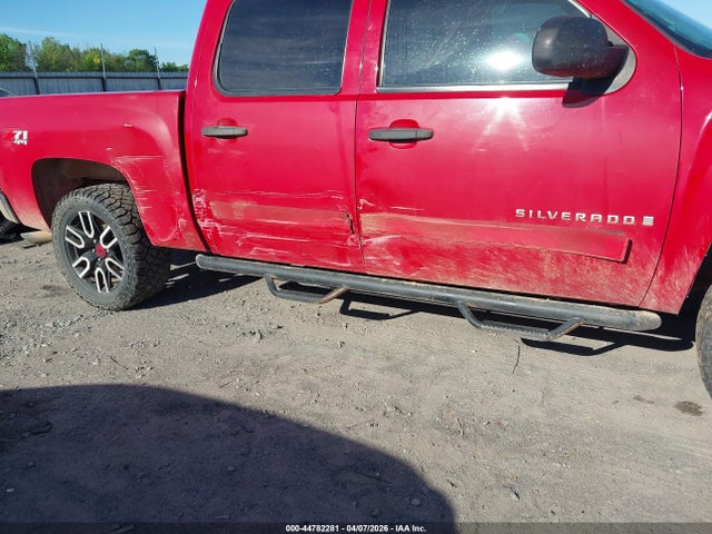 CHEVROLET SILVERADO 1500 LT1 - 6