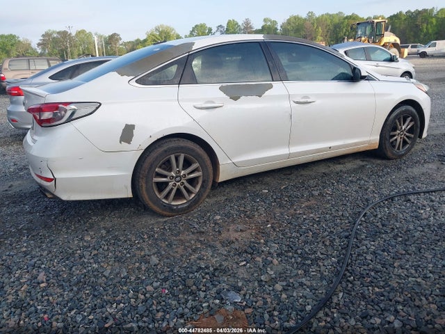 HYUNDAI SONATA SE - 4