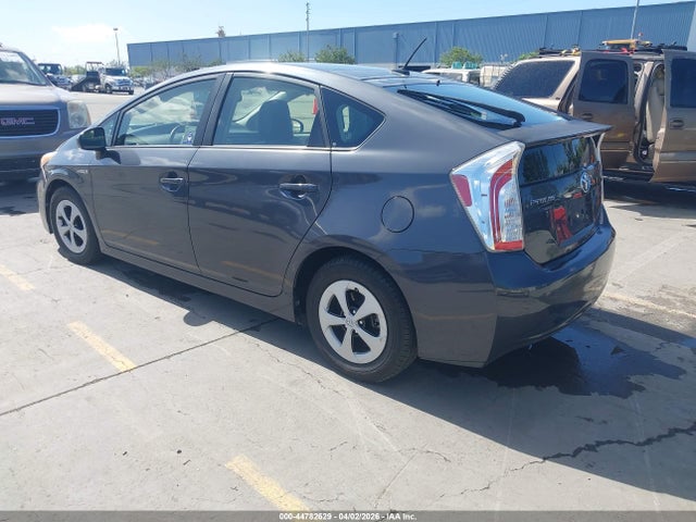 TOYOTA PRIUS - 3