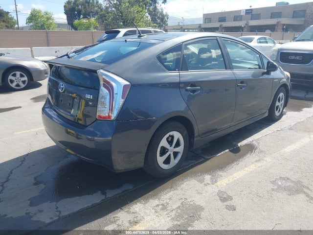 TOYOTA PRIUS - 4