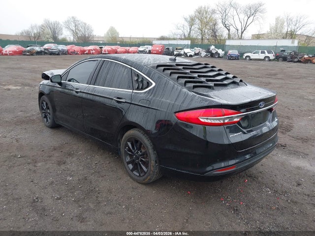 FORD FUSION SE - 3