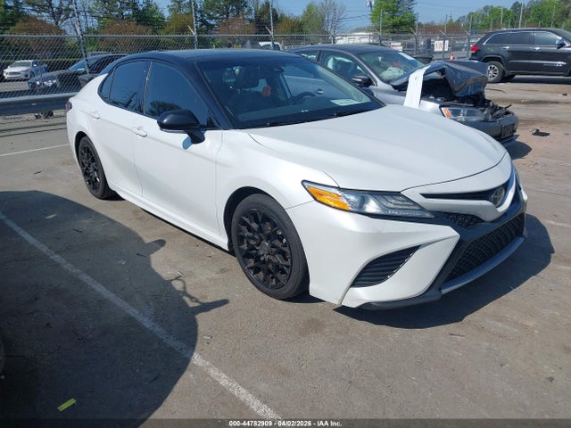 TOYOTA CAMRY - 1