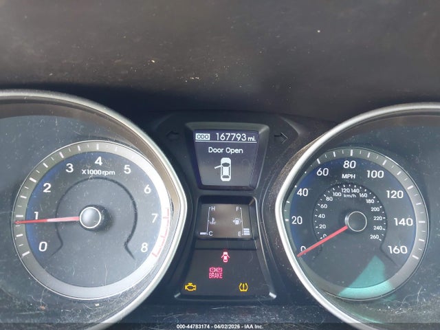 HYUNDAI ELANTRA GT - 7