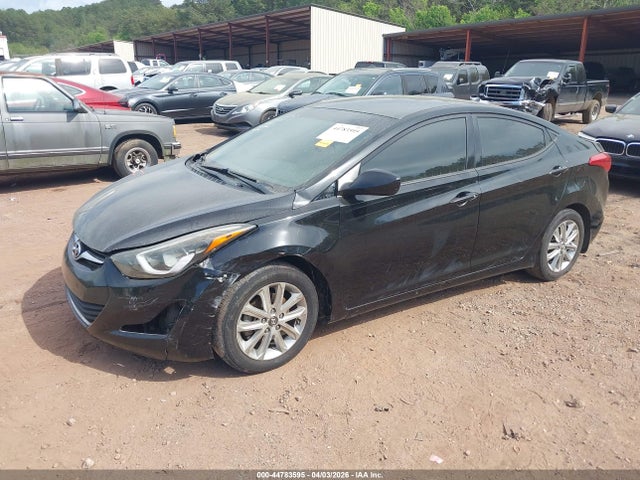 HYUNDAI ELANTRA SE - 2