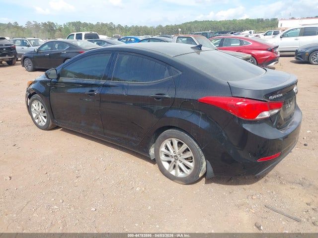 HYUNDAI ELANTRA SE - 3