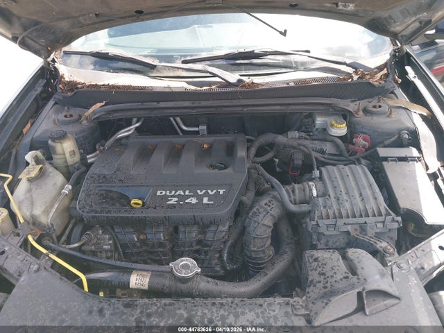 DODGE AVENGER MAINSTREET - 10