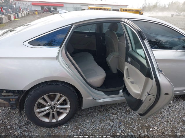 HYUNDAI SONATA SE - 8