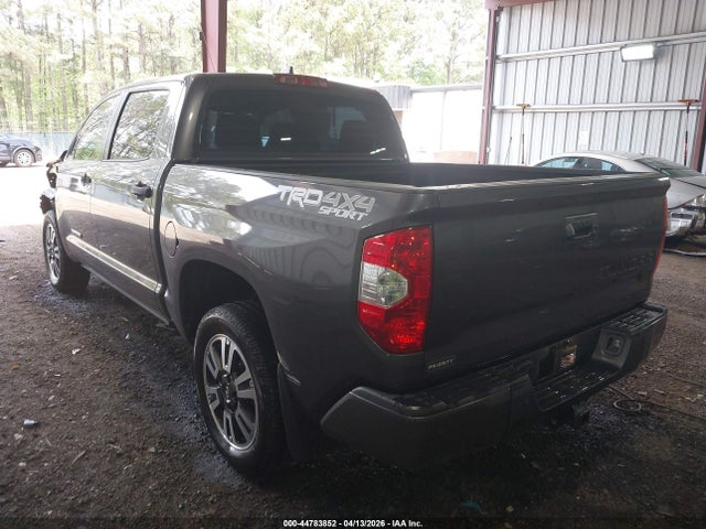 TOYOTA TUNDRA - 3