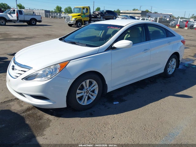 HYUNDAI SONATA GLS - 2