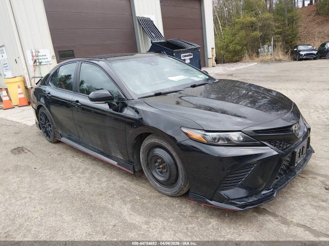 TOYOTA CAMRY - 1
