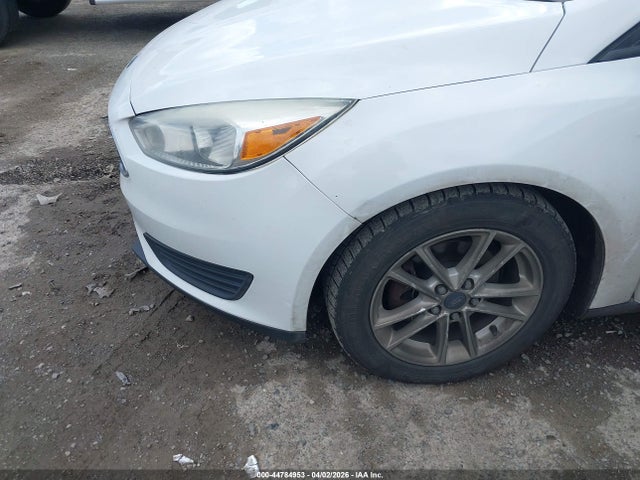 FORD FOCUS SE - 6