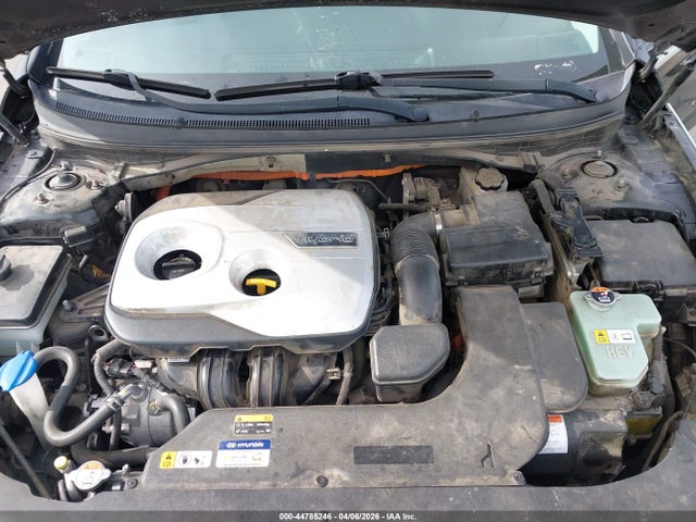 HYUNDAI SONATA HYBRID LIMITED - 10