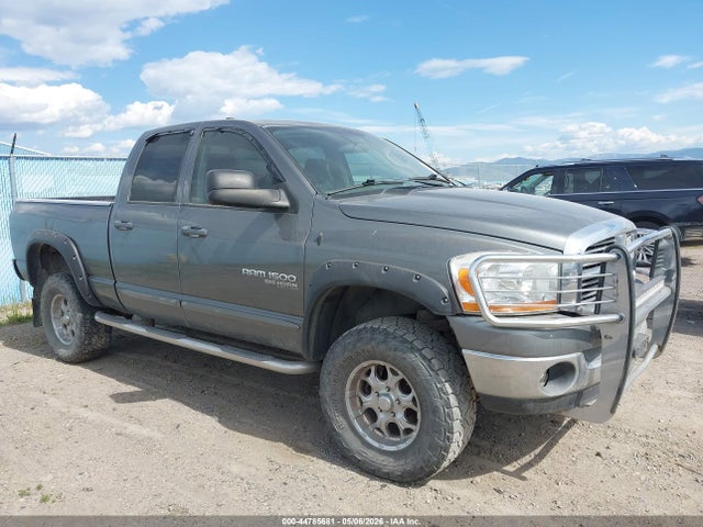 صورة 6 لـ 2006 Dodge RAM 1500 SLT/TRX4 OFF ROAD/SPORT