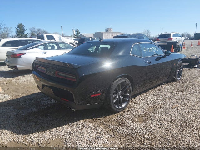 DODGE CHALLENGER - 4