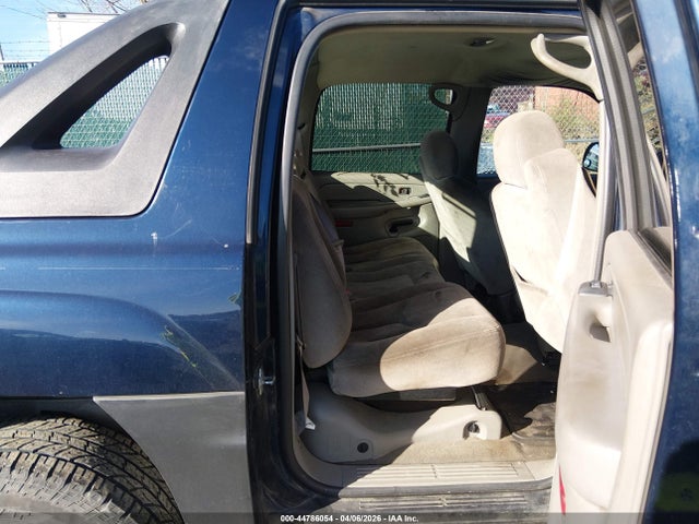 CHEVROLET AVALANCHE 1500 LS - 8