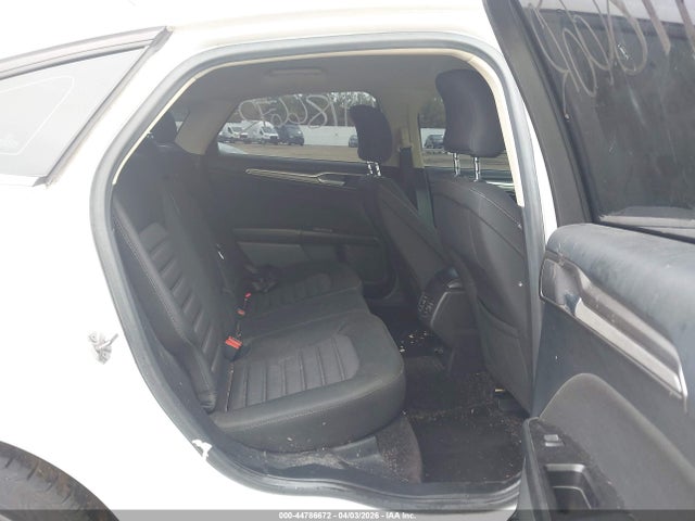 FORD FUSION SE - 8