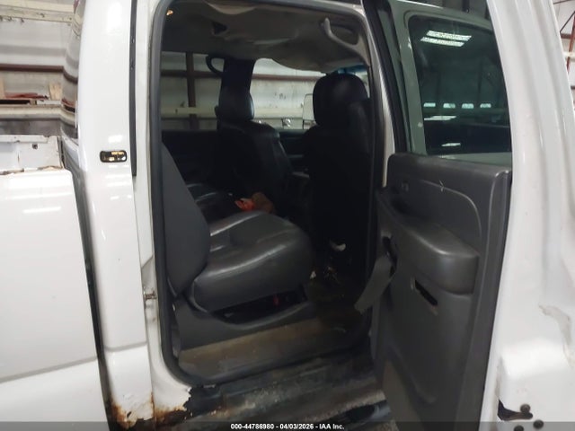 CHEVROLET SILVERADO - 8