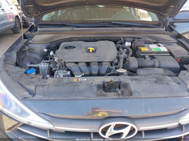 HYUNDAI ELANTRA SEL - 10