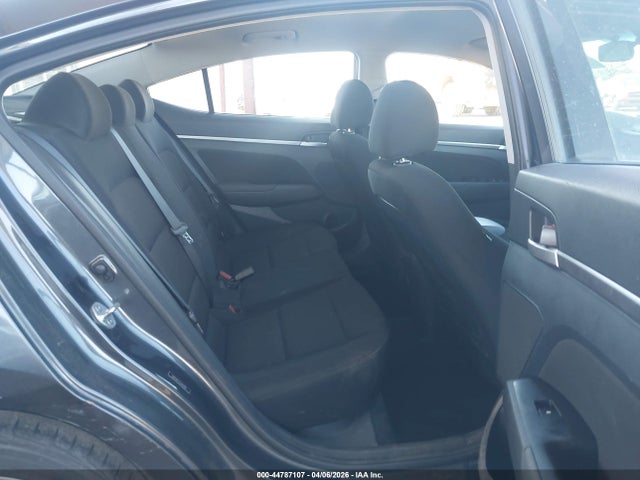 HYUNDAI ELANTRA SEL - 8