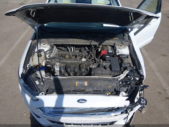 FORD FUSION SE - 10
