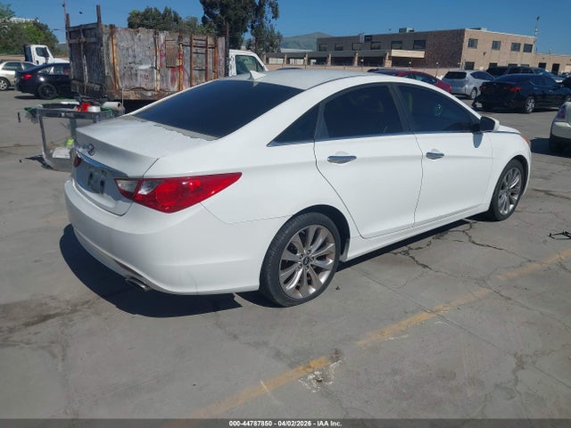 HYUNDAI SONATA SE - 4