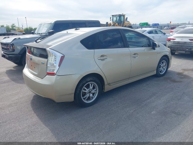 TOYOTA PRIUS - 4