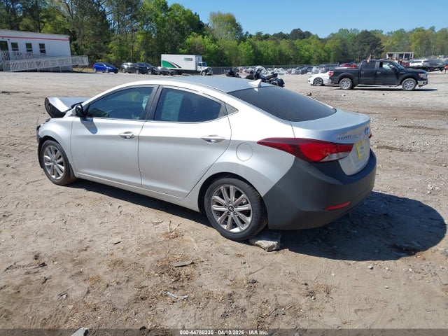 2015 Hyundai ELANTRA SE — фото 3