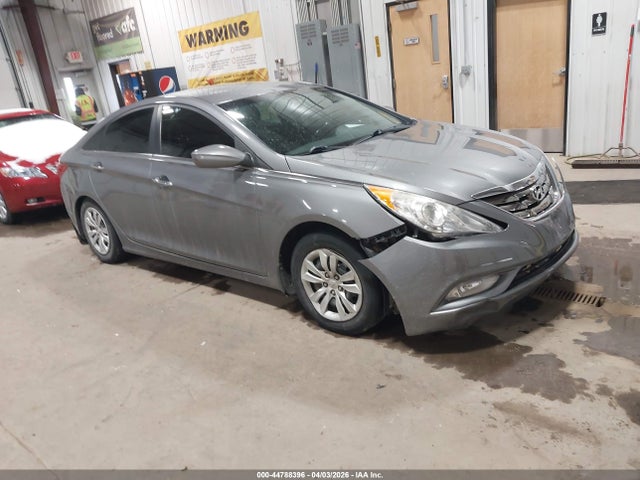 2013 HYUNDAI SONATA SE