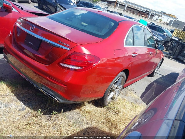 MERCEDES-BENZ E-CLASS - 4