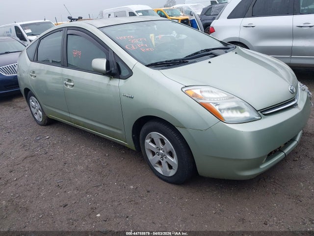 TOYOTA PRIUS - 1