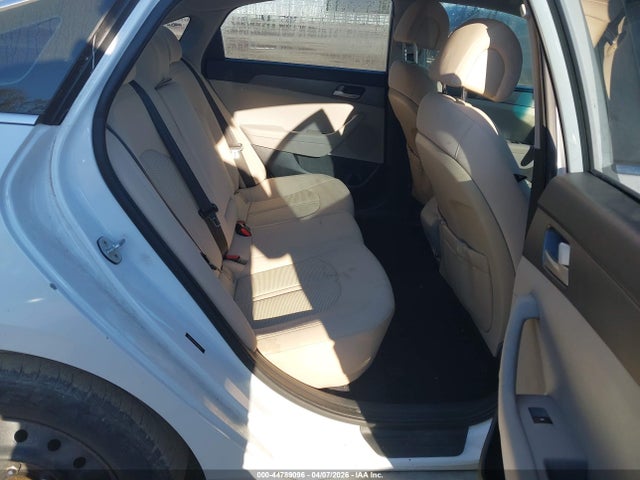 HYUNDAI SONATA SE - 8