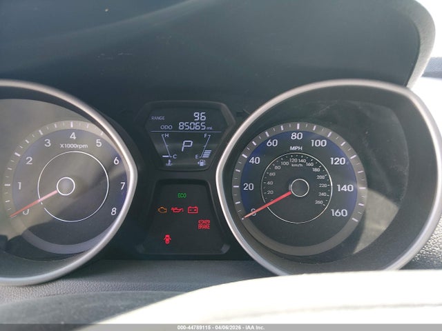 HYUNDAI ELANTRA LIMITED - 7