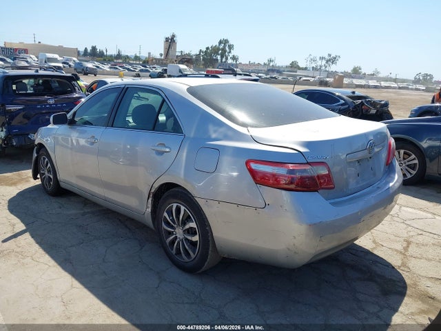 TOYOTA CAMRY - 3
