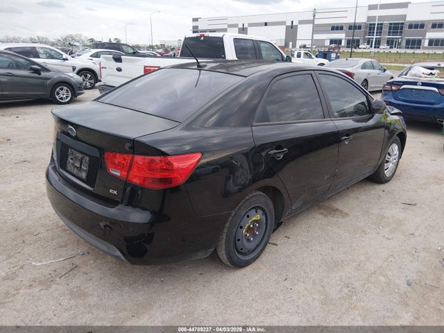 KIA FORTE EX - 4